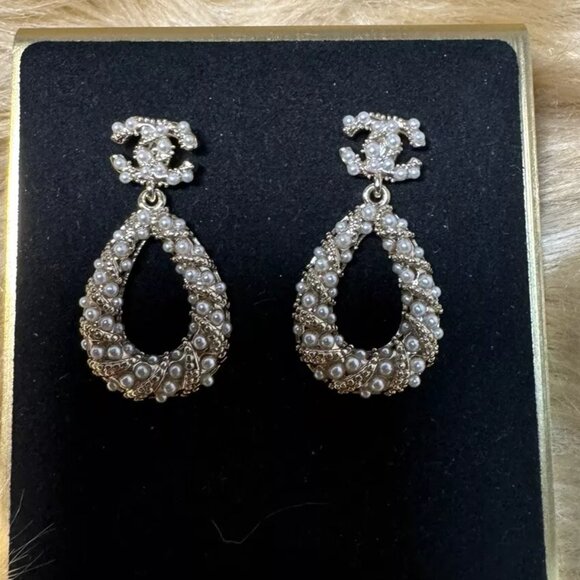 Chanel Gold Tone Drop Dangle Faux Pearl CC Earrings - Picture 1 of 5